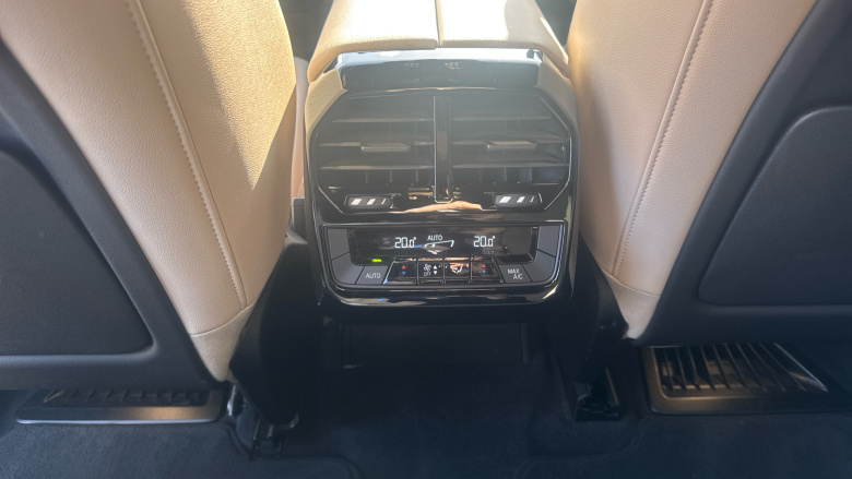 BMW iX 240kW xDrive40 M Sport 76.6kWh 5dr Auto Electric Estate